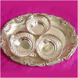 "Round Shape Plate with 3 bowls - Silver - Click here to View more details about this Product
