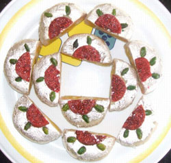 "White Chocolate double Heart shape cake - 6kgs - Click here to View more details about this Product